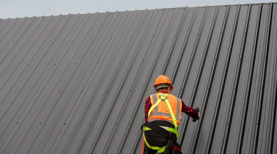 Professional metal roof installation services in Stayton, OR